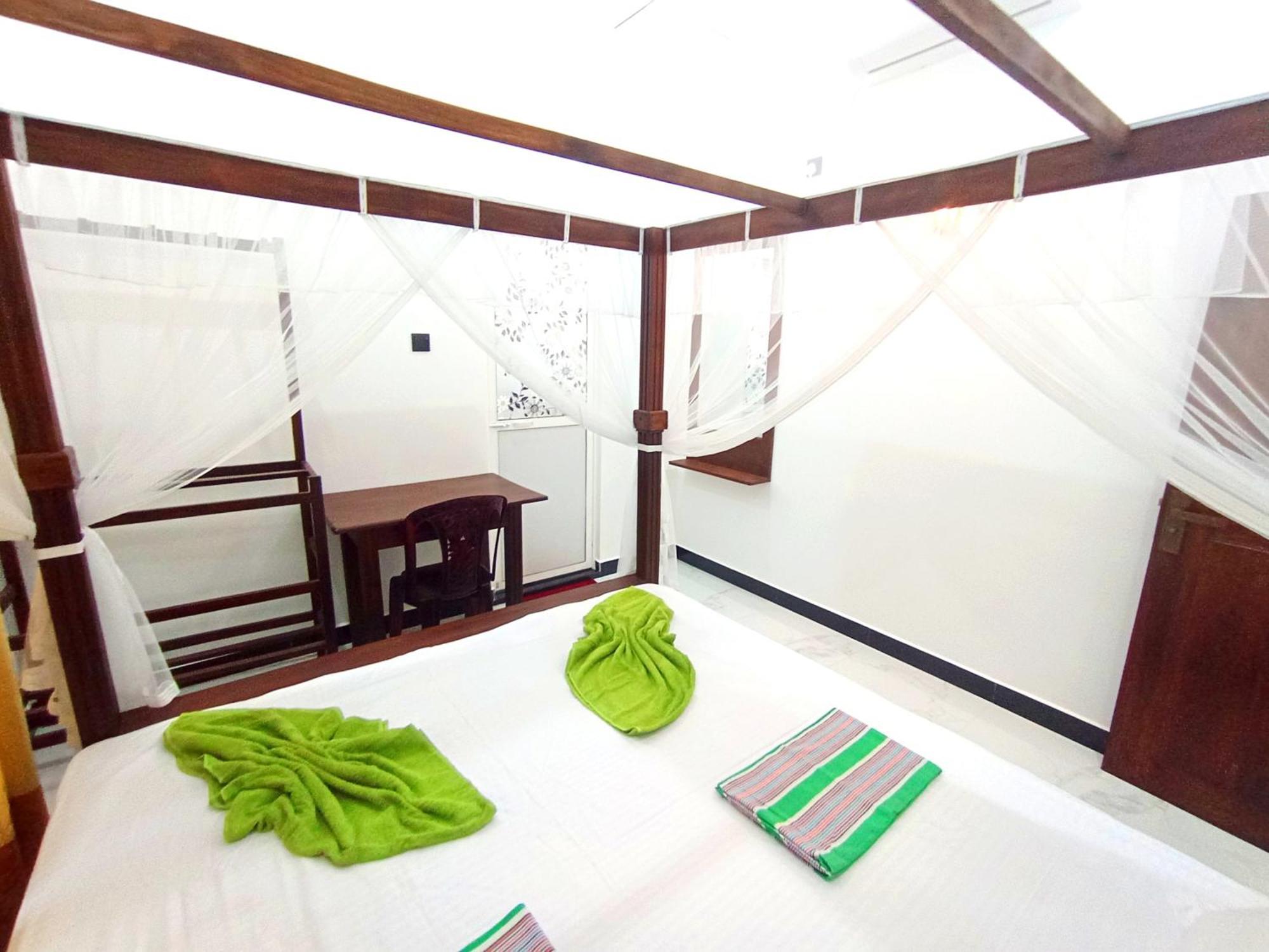 Amal Guest House Mirissa Exterior foto